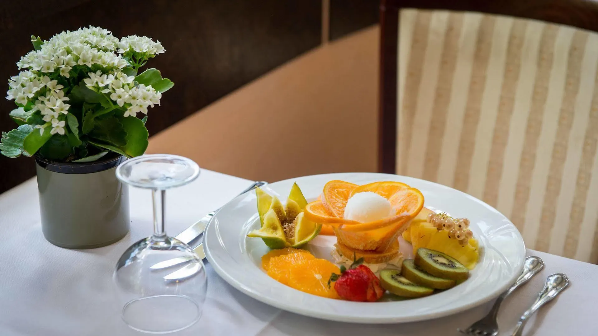 Hotel Luxor Milano Marittima 4*,  Italy